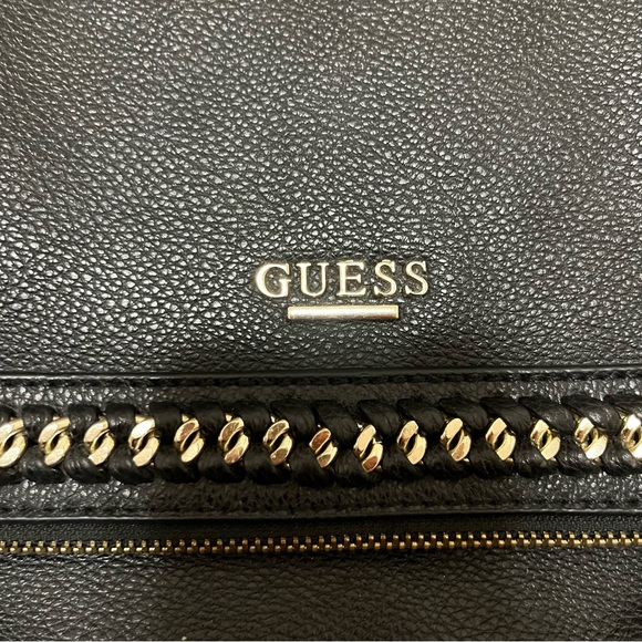 Brand New never used GUESS purse - Picture 2 of 5